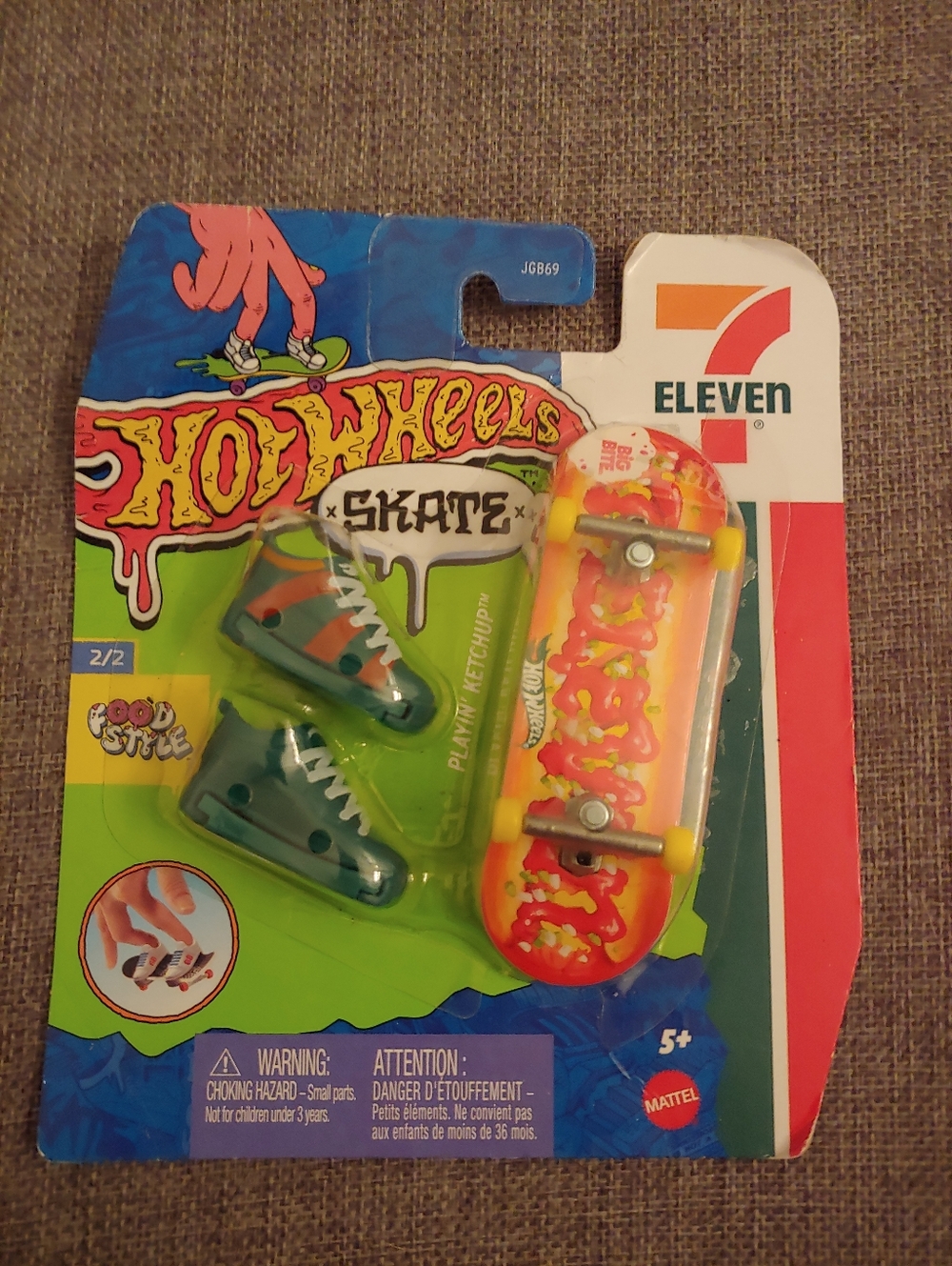 Hot wheels Skate Seven Eleven Food Style Ketchup Skate Board Toy